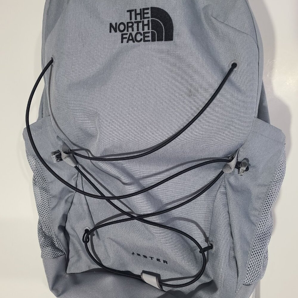 The North Face Jester Everyday Laptop Backpack Commuter Daypack Gray - Picture 3 of 7